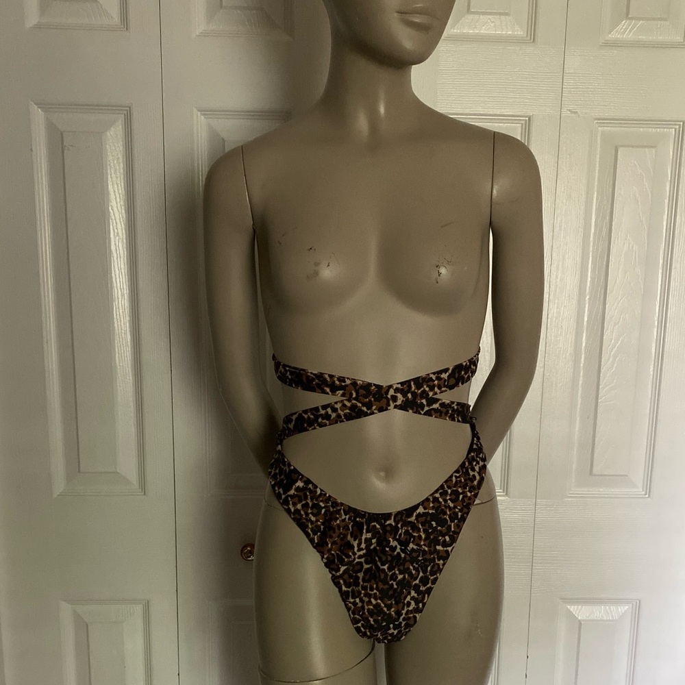Matte Collection Leopard Print Wrap Around Bikini… - image 4